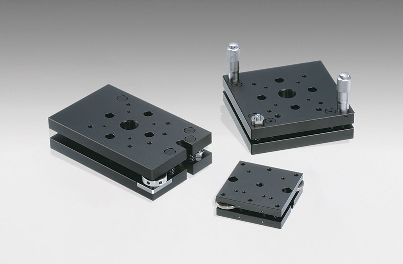Stoliki przechylne 2-osiowe (pitch/roll) — zdjęcie produktu, nr katalogowy AIS