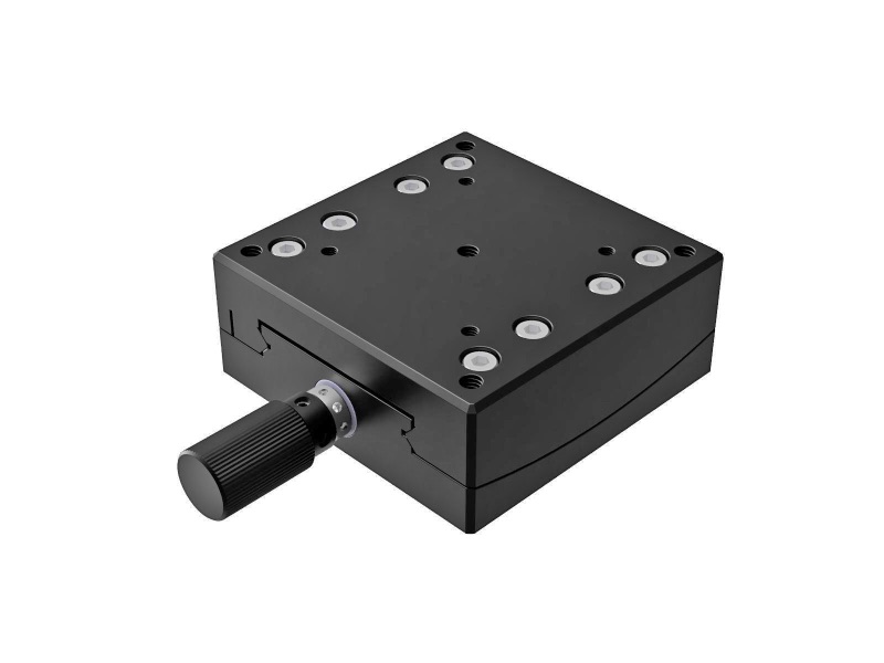 Goniometr 60X60mm, mosiężny z rowkiem V, 1-osiowy, +/-4.5°, wysokość osi 100mm, przekładnia ślimakowa, gwint M4 (GOHB-60A100R)
