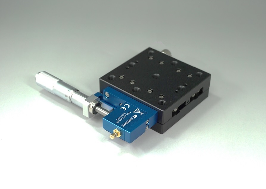 Stolik X o wymiarach 65X65mm z asystą piezoelektryczną, +/-12.5mm, gwinty 1/4-20, prawoskrętny (TADC-651SR25UUPA)