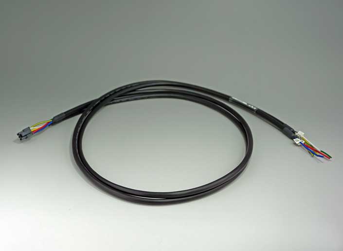 Kabel do podłączenia pakietu serwo do zasilania — zdjęcie produktu, nr katalogowy JZSP-CF1G00-01-E