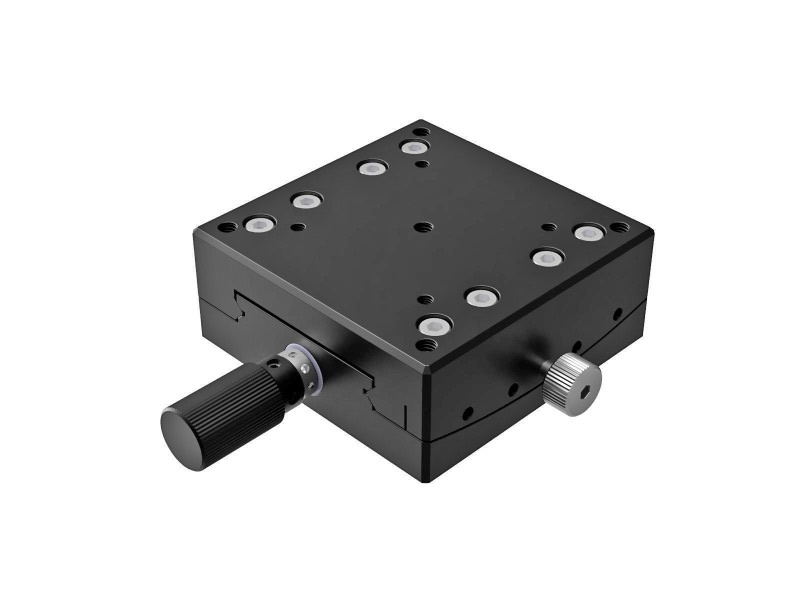 Goniometr 60X60mm, mosiężny z rowkiem V, 1-osiowy, +/-4.5°, wysokość osi 100mm, praworęczny, przekładnia ślimakowa, gwint M4 (GOHB-60A100)