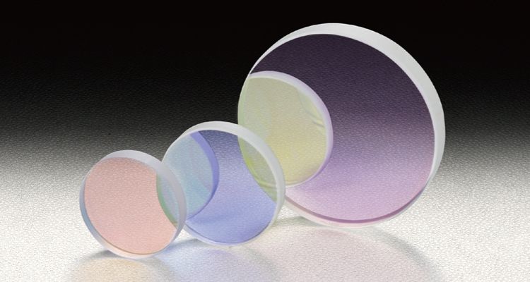 Szerokopasmowe płytkowe lustro półprzepuszczalne dielektryczne, średnica 30mm, 400 - 700nm (PSMH-30C05-10W-550)