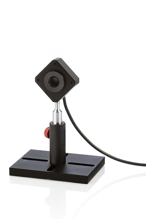 Czujnik termiczny szerokopasmowy 5W, 10 mJ - 5 J, 10-mm otwór czujnika, używany z kontrolerem PEM-TS-4.3 (PM5-12D-BB)