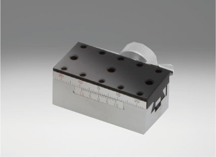 Prowadnica jaskółczy ogon 25X50mm, mosiężne, stolik osi X, napęd zębatkowy, +/-10mm, gwinty M4 (TARW-25501)