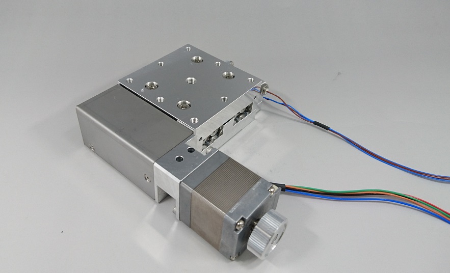 Kompatybilne z próżnią miniaturowe stoliki silnikowe — zdjęcie produktu, nr katalogowy VTAMM60S-20X